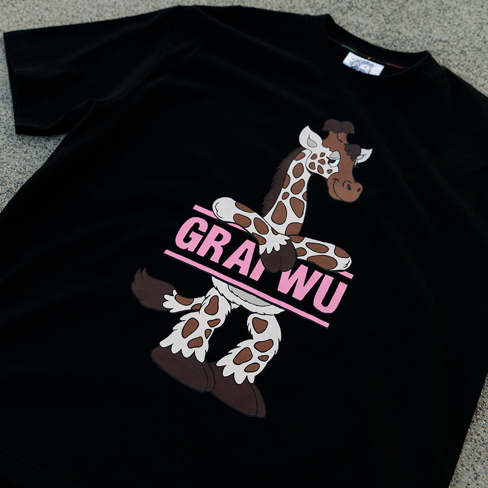 GRAFWU Kiss My Pink Letter Giraffe T-Shirts