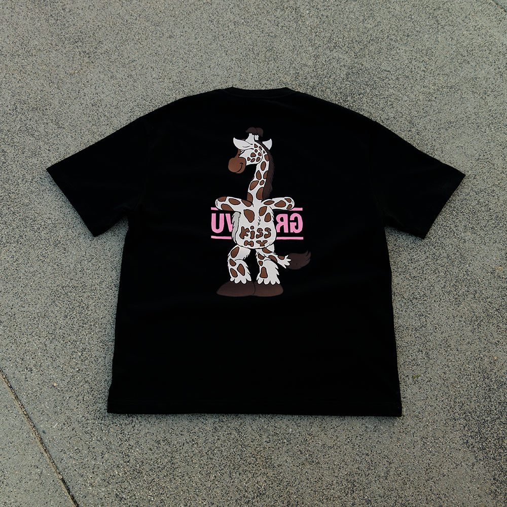 GRAFWU Kiss My Pink Letter Giraffe T-Shirts
