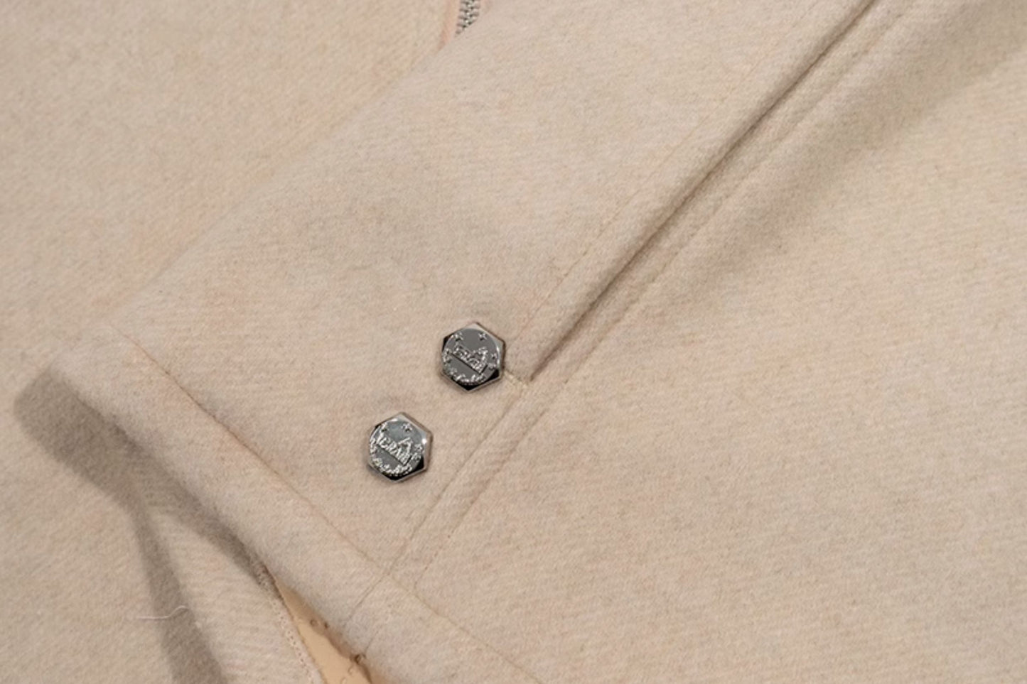 GRAF&WU Solid Wool Hooded Thickened Jacket