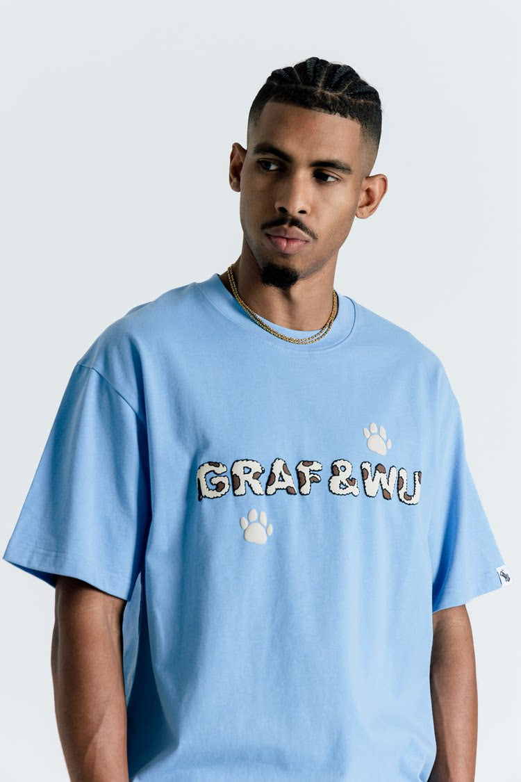 GRAF&WU Dog Walk Paw Print T-shirt