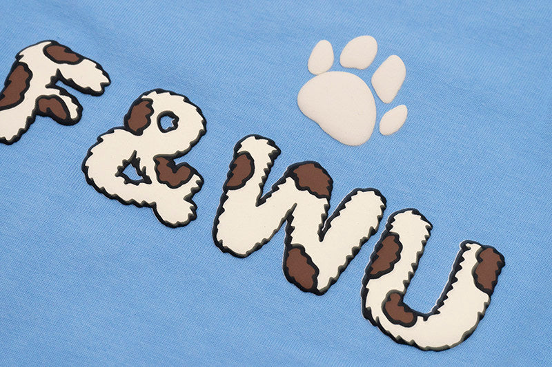 GRAF&WU Dog Walk Paw Print T-shirt