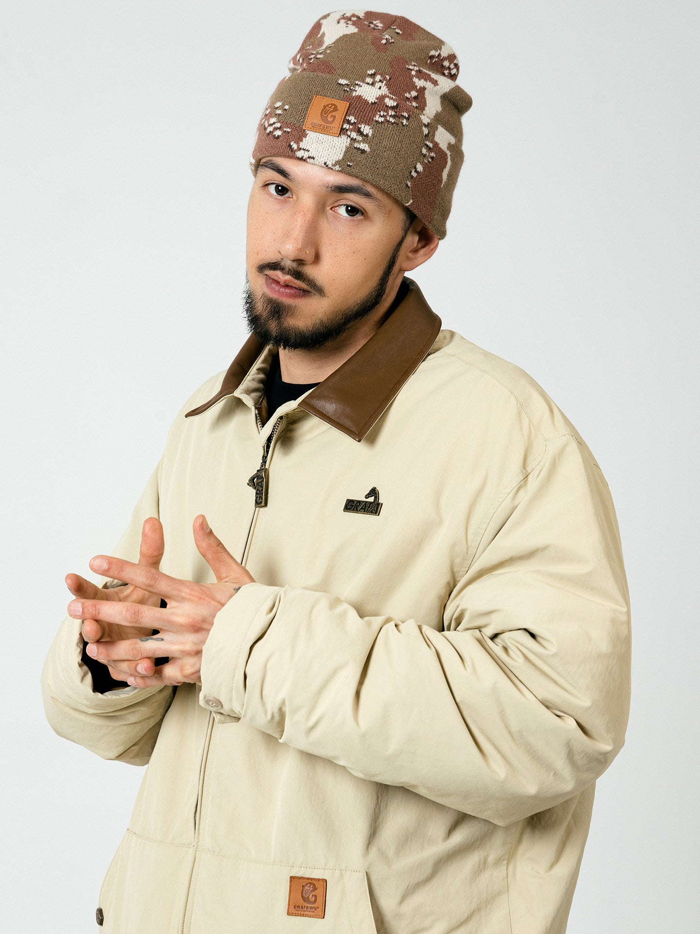 GRAF&WU Cute Ghost G Letter Leather Label Knitted Beanie