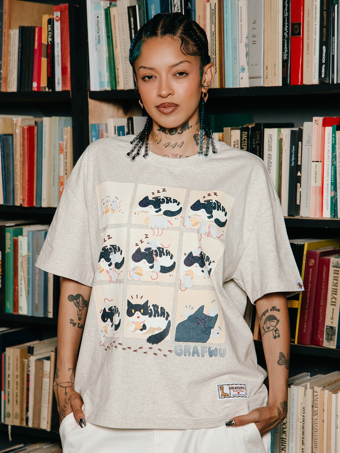 GRAF&WU Giraffe Fable Cow Cat and Bell Streetwear Thin Cool Feeling fabric T-Shirt