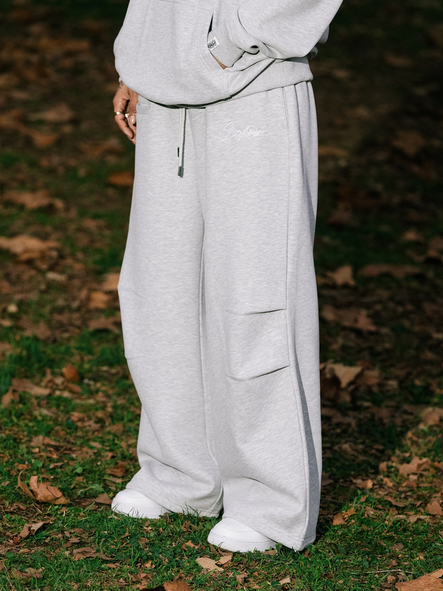 GRAF&WU Brand Letter Embroidered Loose Fleece Sweatpants