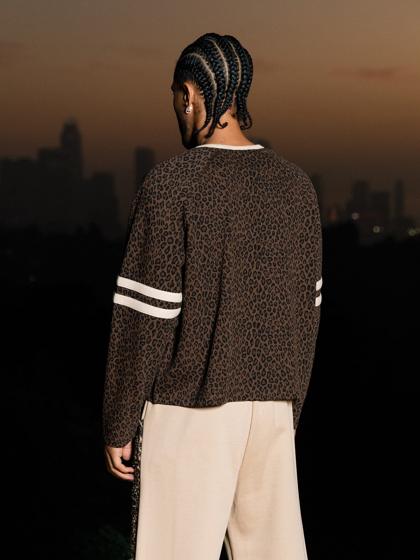 GRAF&WU Goddess Embroidered Short Leopard Long-Sleeved Sports Shirt