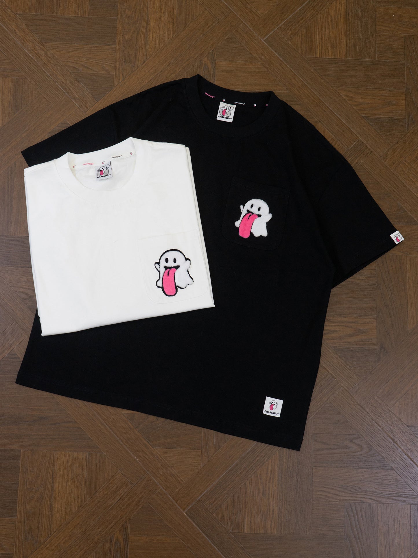 GRAF&WU Plush Cute Ghost Character Pattern Pocket T-shirt