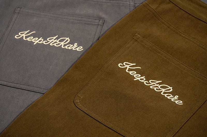 GRAF&WU Vintage Leather-Lettered Brass Buckles Cargo Pants