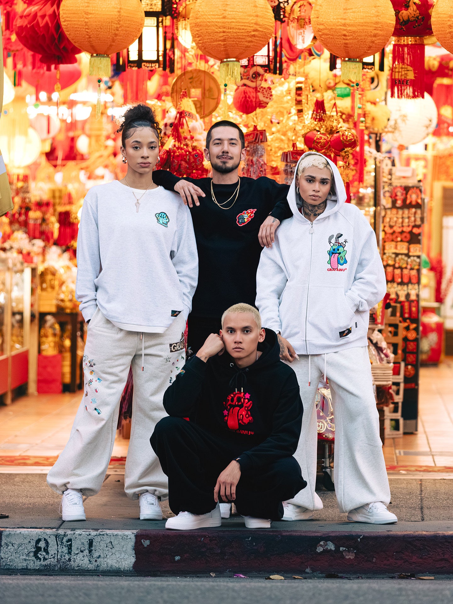 GRAF&WU Solar System 12 Planets Cute Ghost Long-sleeves Shirt