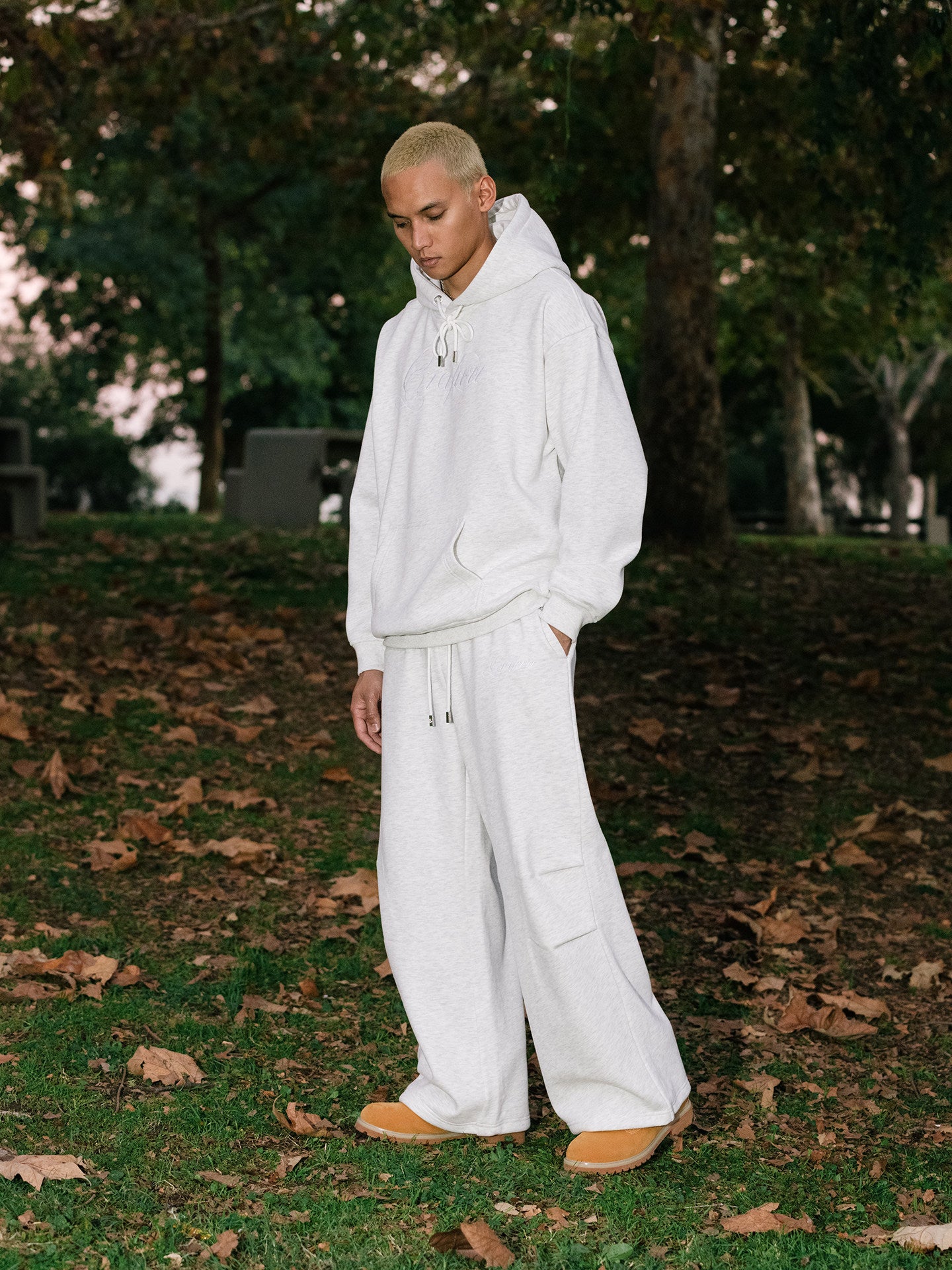 GRAF&WU Brand Letter Embroidered Loose Fleece Sweatpants