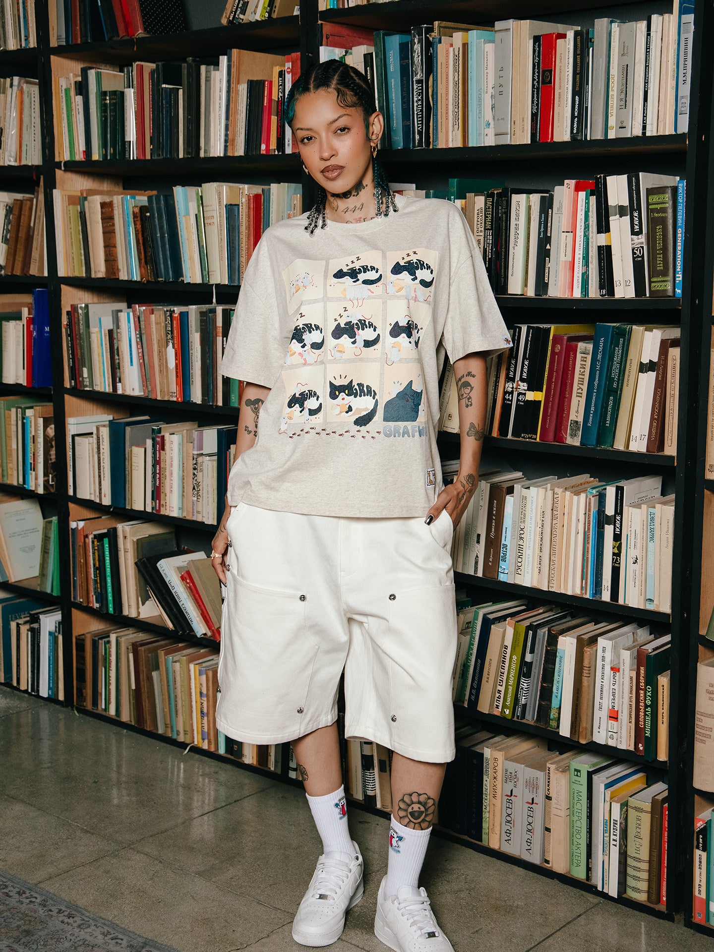 GRAF&WU Giraffe Fable Cow Cat and Bell Streetwear Thin Cool Feeling fabric T-Shirt