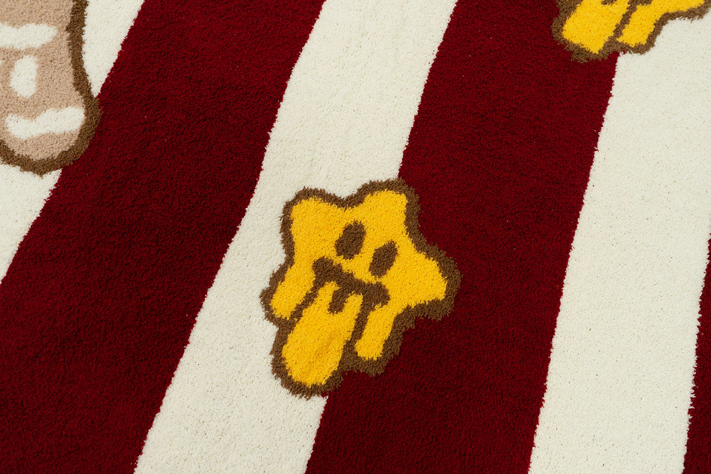 GRAF&WU Gingerbread Cute Ghost Plush Throw Blanket | Kawaii Cozy Sofa Blanket
