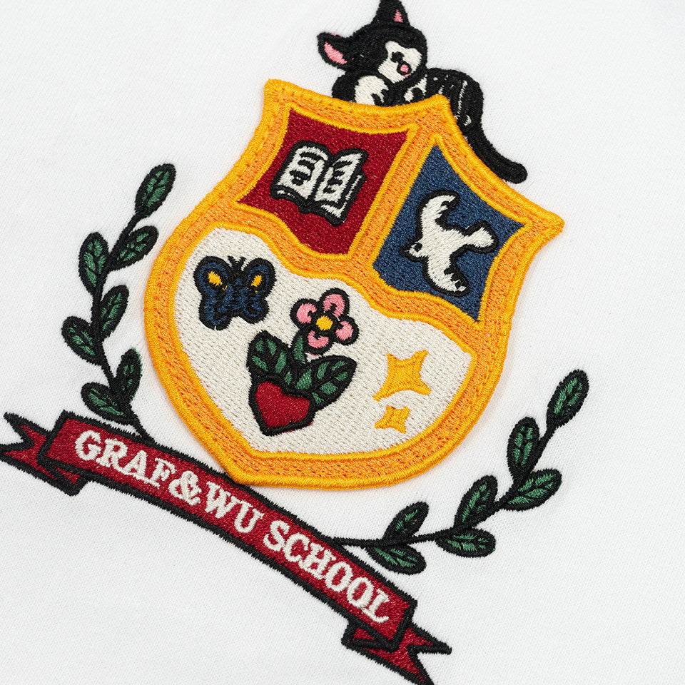 GRAF&WU Sleeping Cow Cat Badge Raglan Long-Sleeve Shirt