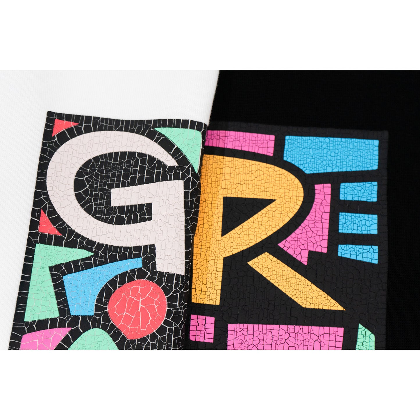 GRAF&WU Vintage Distressed Cracked Abstract Letter Art Print T-shirt