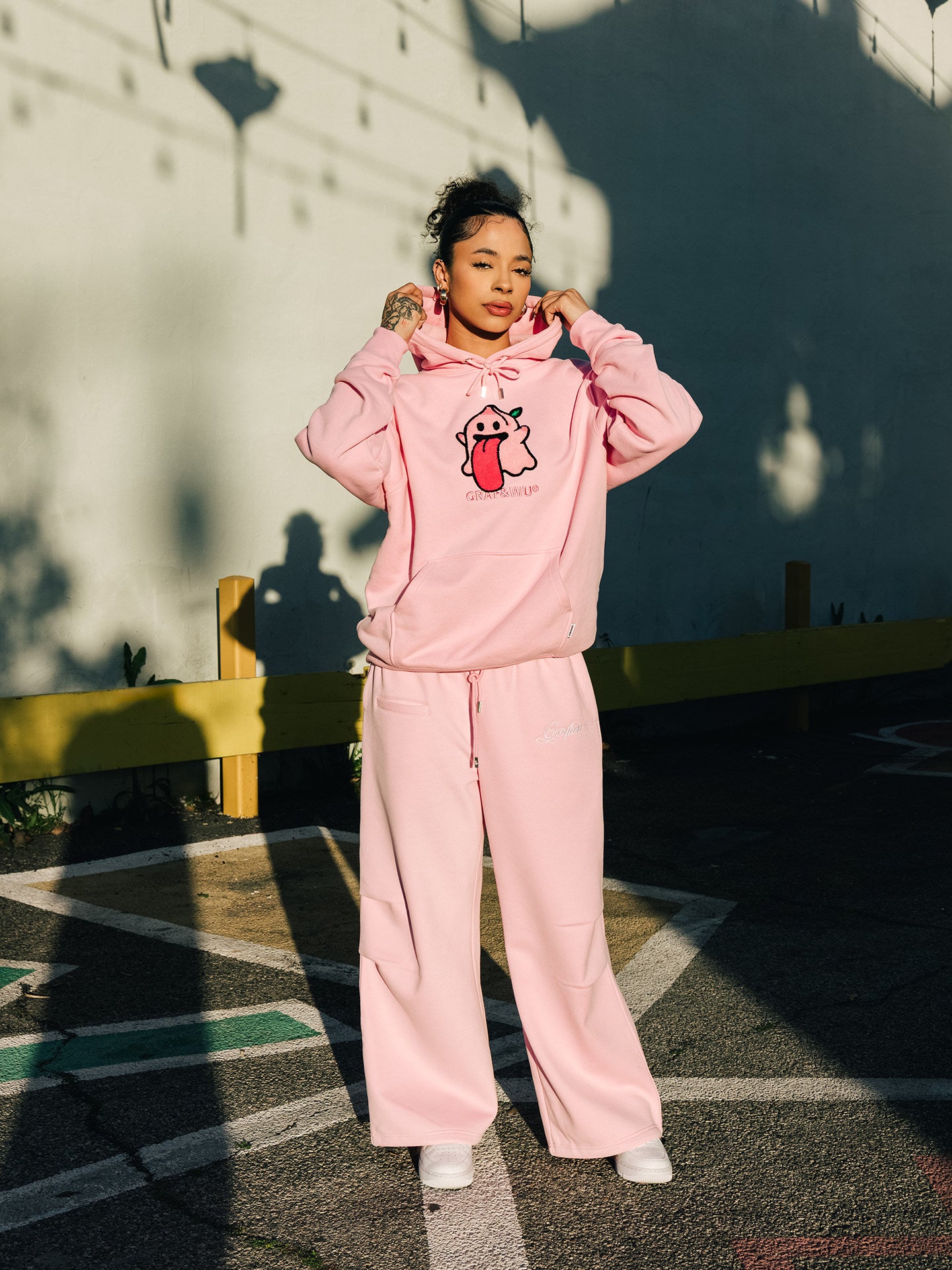 GRAF&WU Fruit Cute Ghost Towel Embroidery Fleece Hoodie