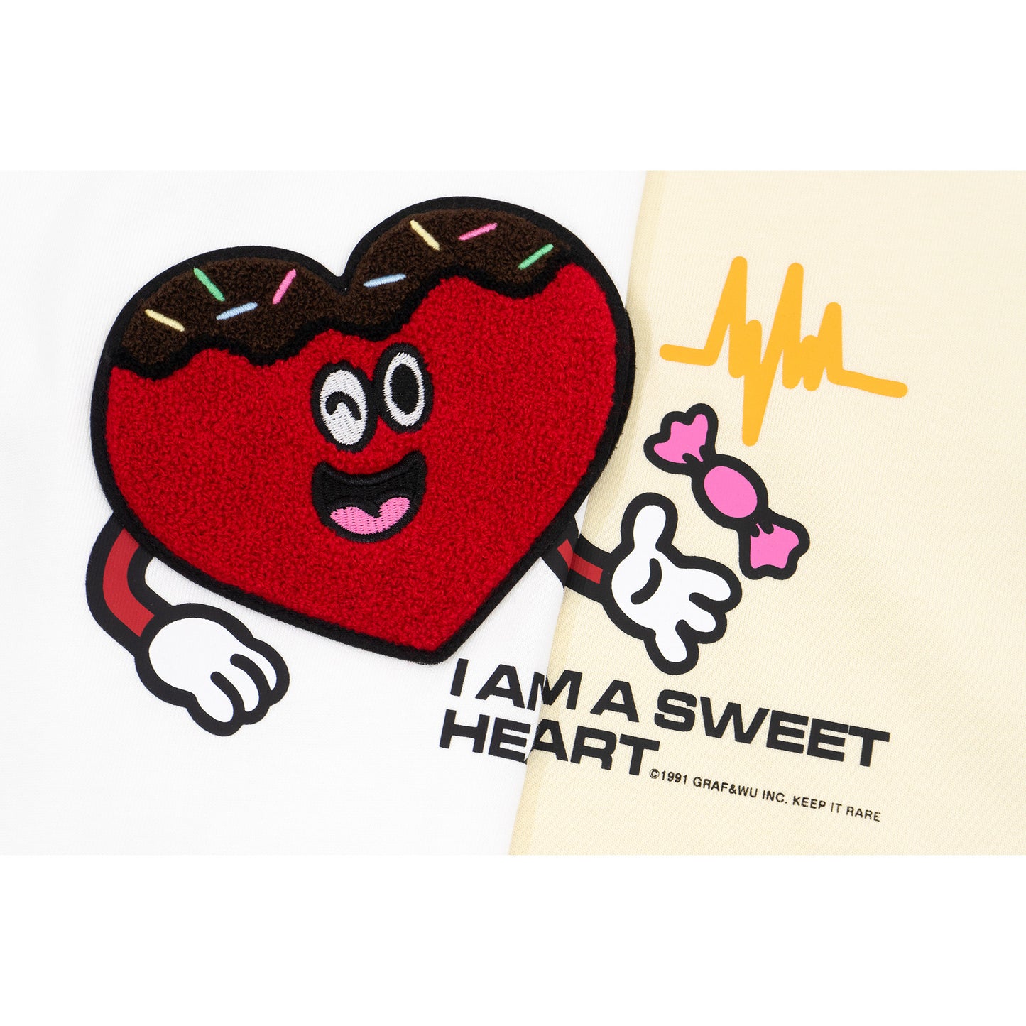 GRAF&WU Sweetheart Plush Heart-shaped Design Boxy Fit T-shirt