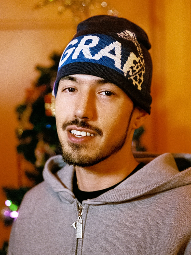 GRAF&WU Soft Knitted Warm Letter Thick Zip-up Sweater