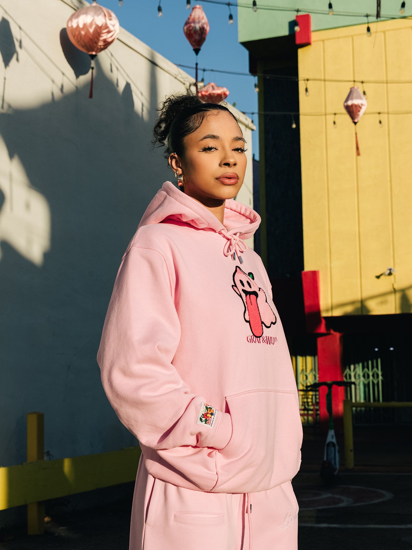 GRAF&WU Fruit Cute Ghost Towel Embroidery Fleece Hoodie