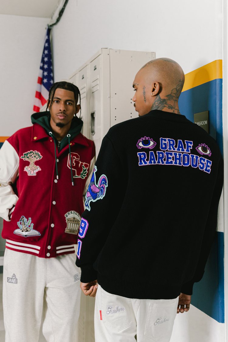 GRAF&WU Devil Two-Headed Sheep Emblem Knitted Sweater