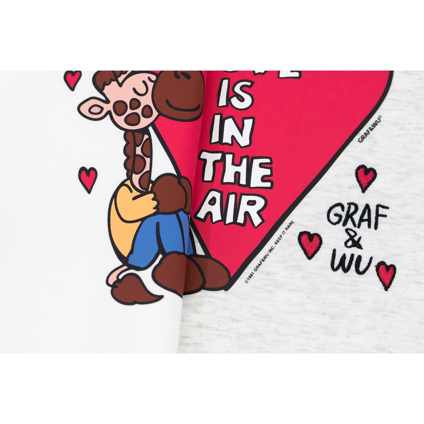GRAF&WU Giraffe Cute Ghost Hug Love Boxy Fit Summer T-shirt