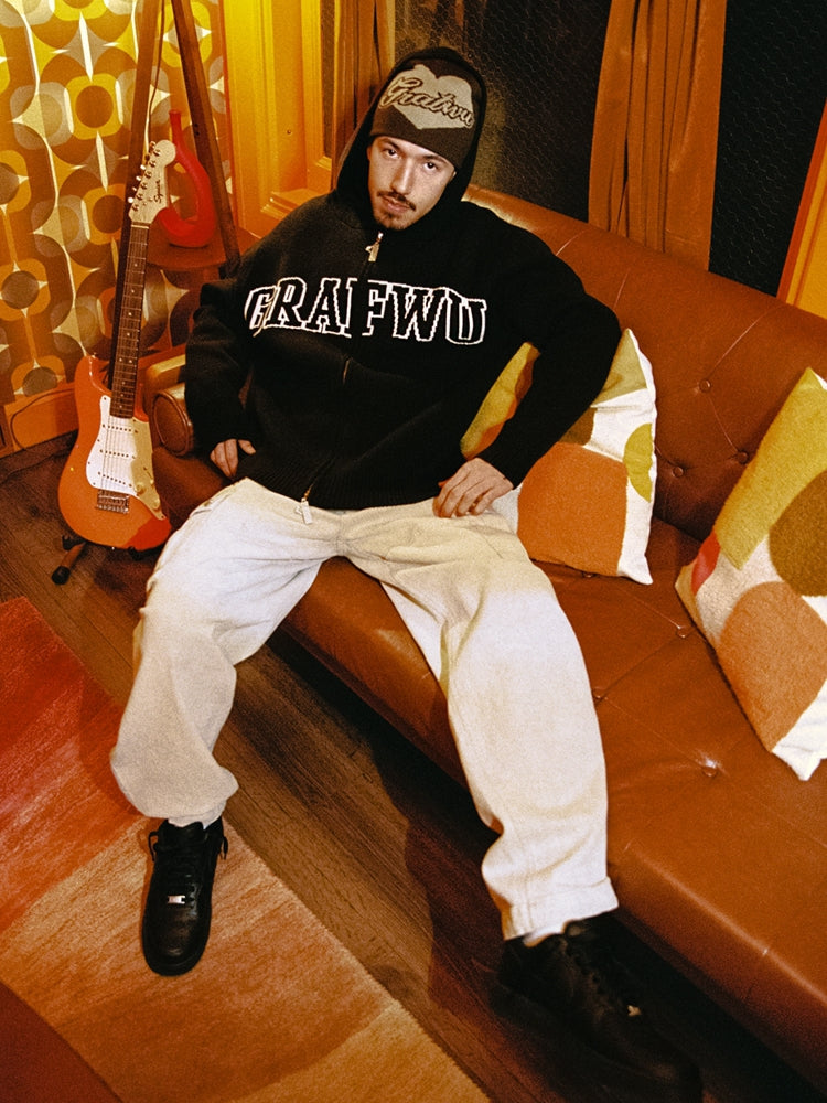 GRAF&WU Soft Knitted Warm Letter Thick Zip-up Sweater