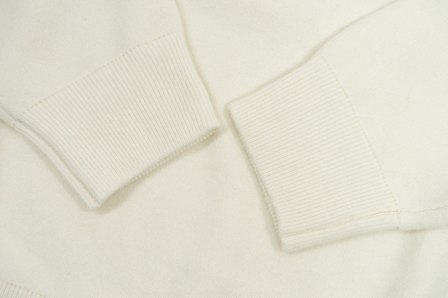 GRAF&WU Cashmere Old Money Vibe Knitted Crew Neck Sweater