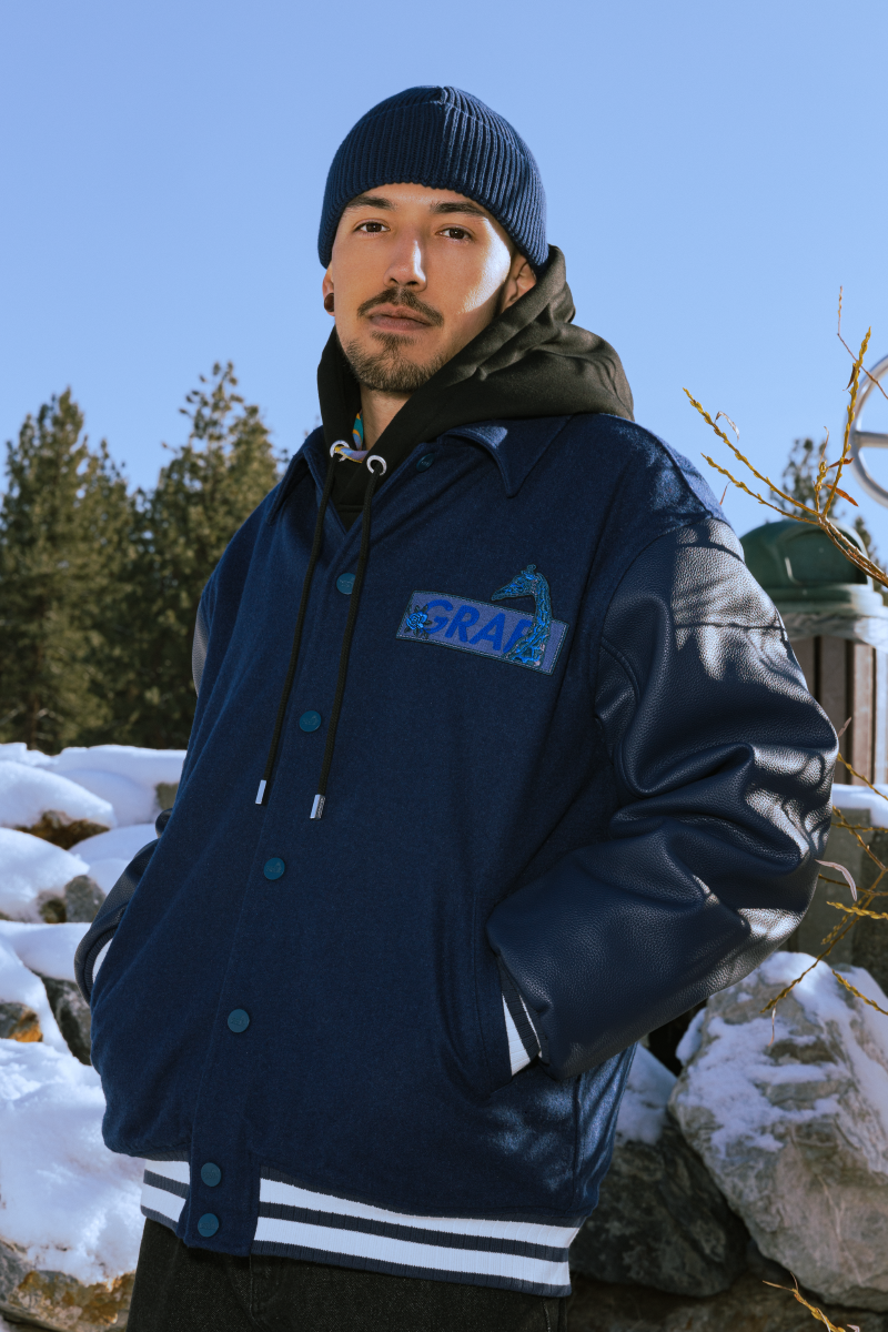 GRAF&WU Giraffe Embroidery Leather Sleeve Thick Jacket