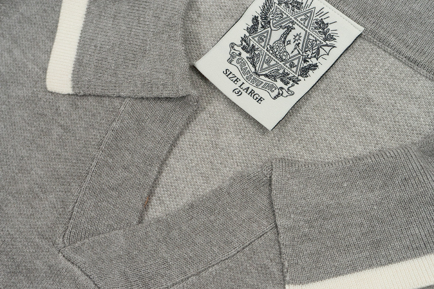 GRAF&WU Brand Letter Design Polo Collar Cozy Sweater