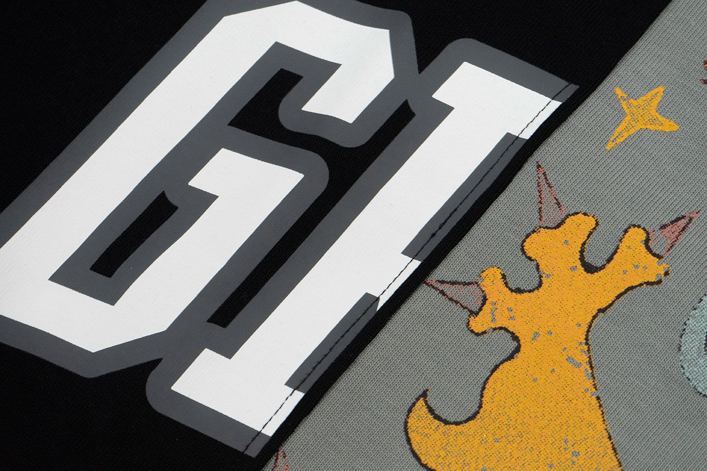GRAF&WU Knight Graphic Design Asymmetrical Long Sleeve Shirt
