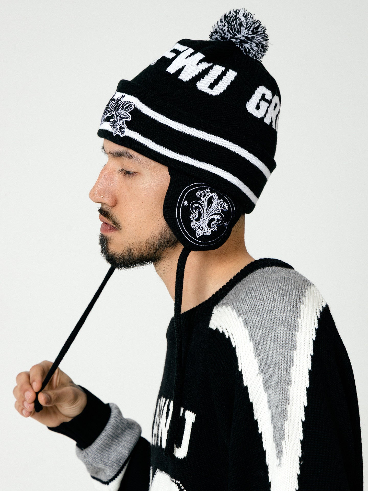 GRAF&WU AK47 Angel Badge Embroidered Pilot Earflap Knitted Hat