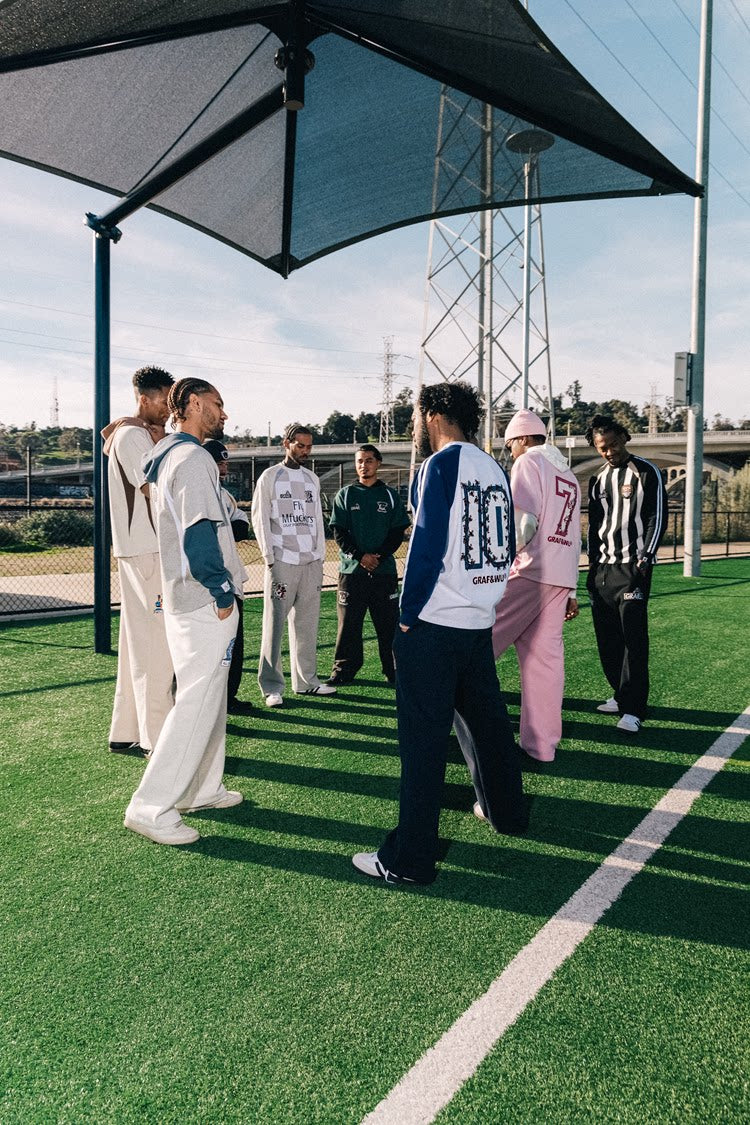 GRAF&WU Football Club Bloke core Floral Embroidery Long-Sleeve T-Shirt