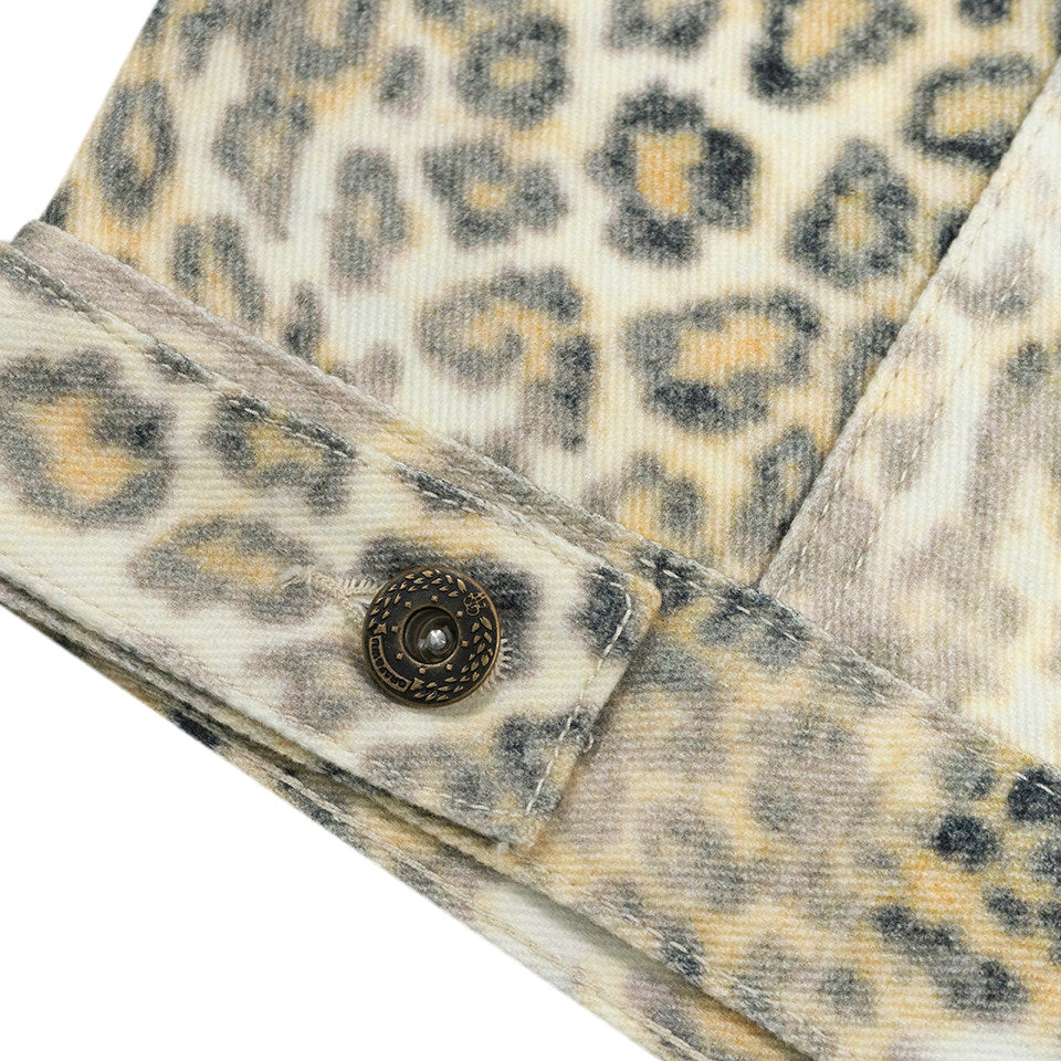 GRAF&WU Snow Leopard Print Lobster Button Short Jacket