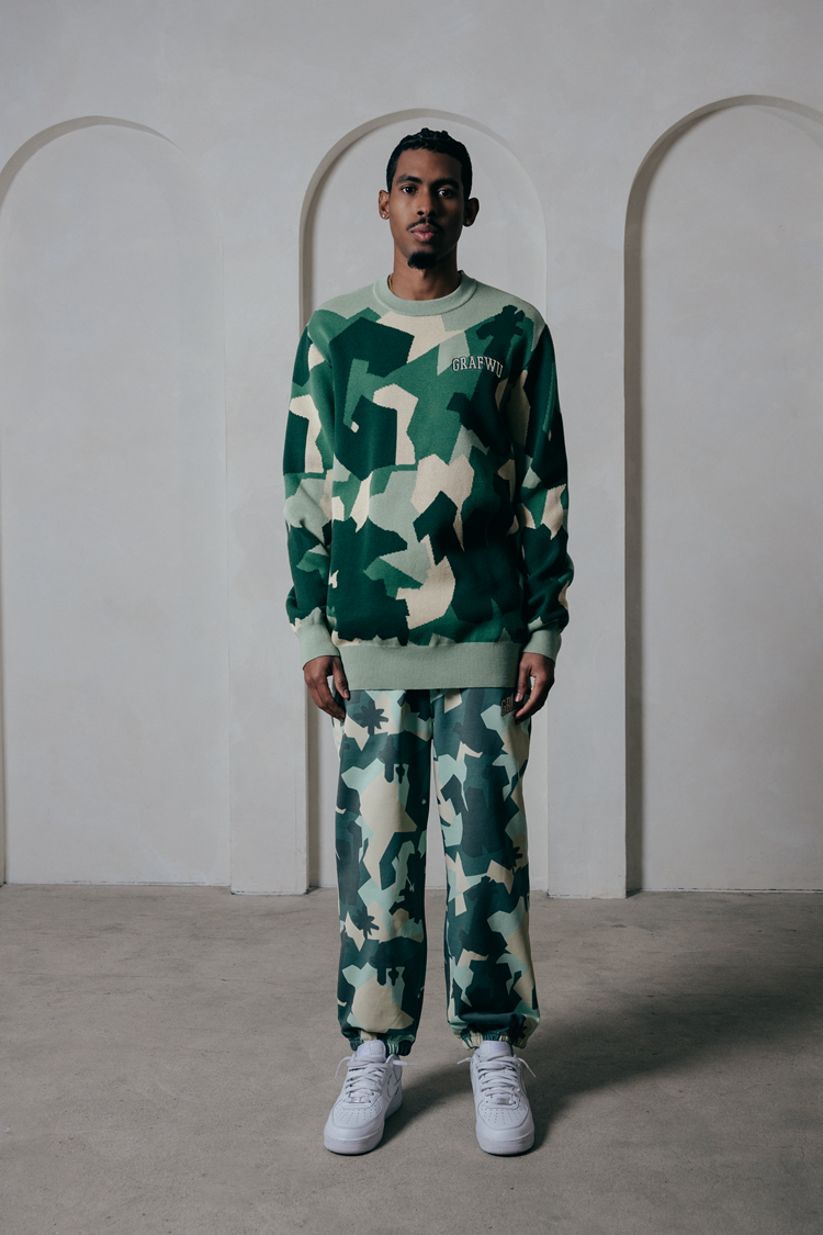 GRAF&WU Duck Hunting Multi-color Camouflage Knitted Sweater