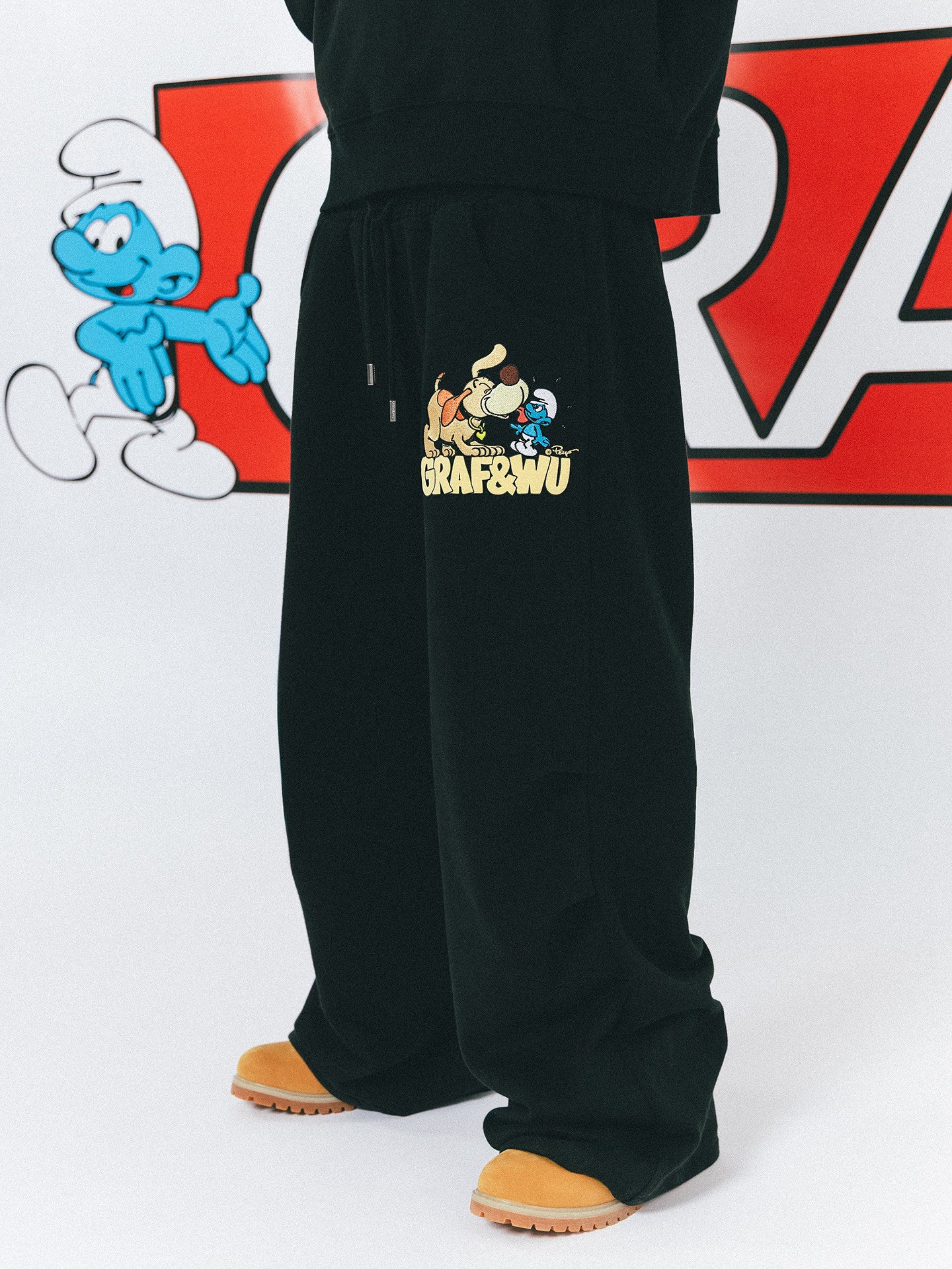 GRAF X SMURF Cat Dog Chasing Embroidered Fleece Trousers