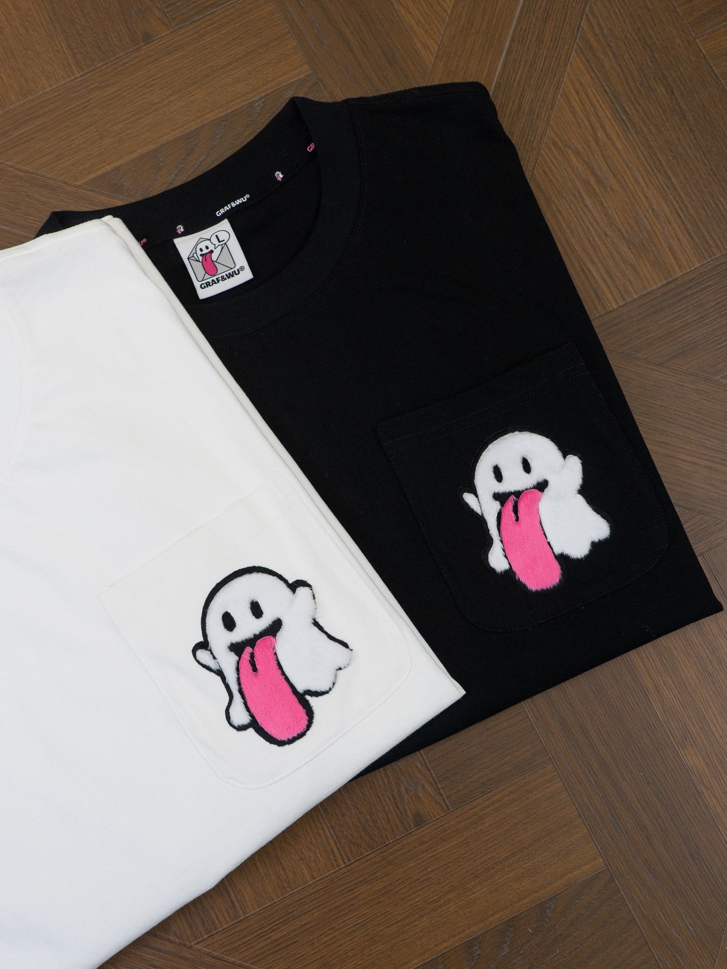 GRAF&WU Plush Cute Ghost Character Pattern Pocket T-shirt