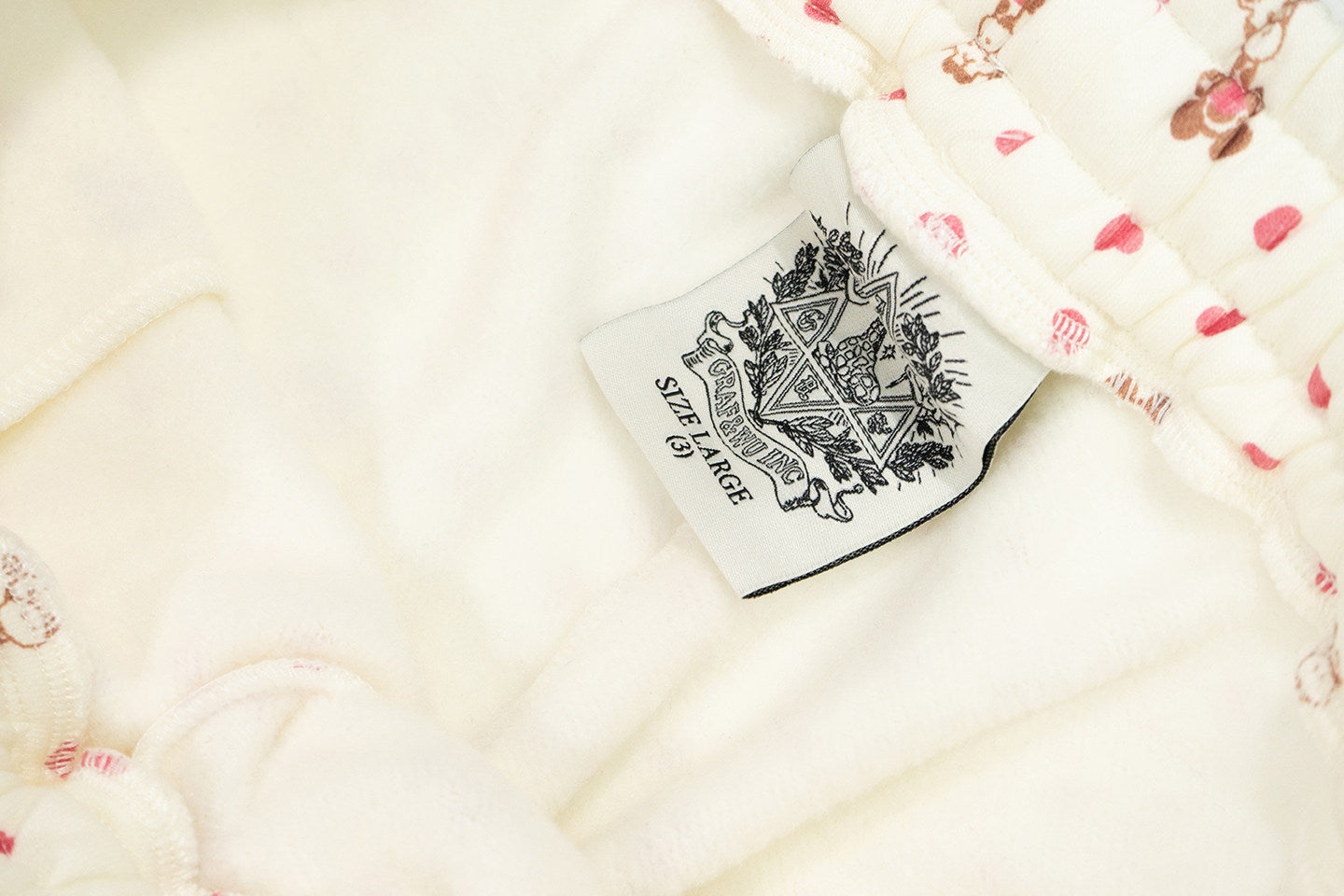 GRAF&WU Lovely Heart Giraffe Cream Fleece Pants