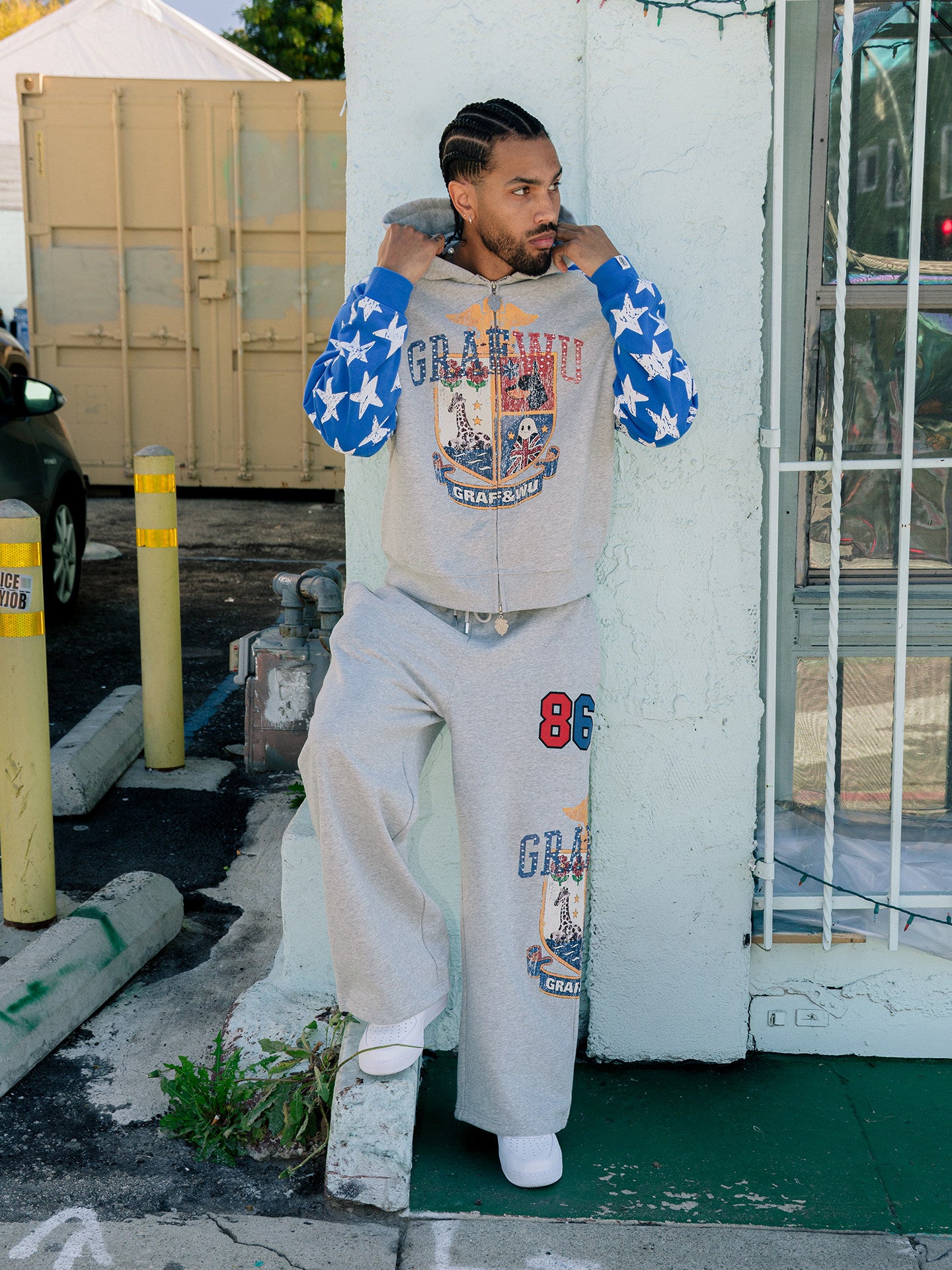 GRAF&WU Vintage Badge Graphic Oversize Sweatpants