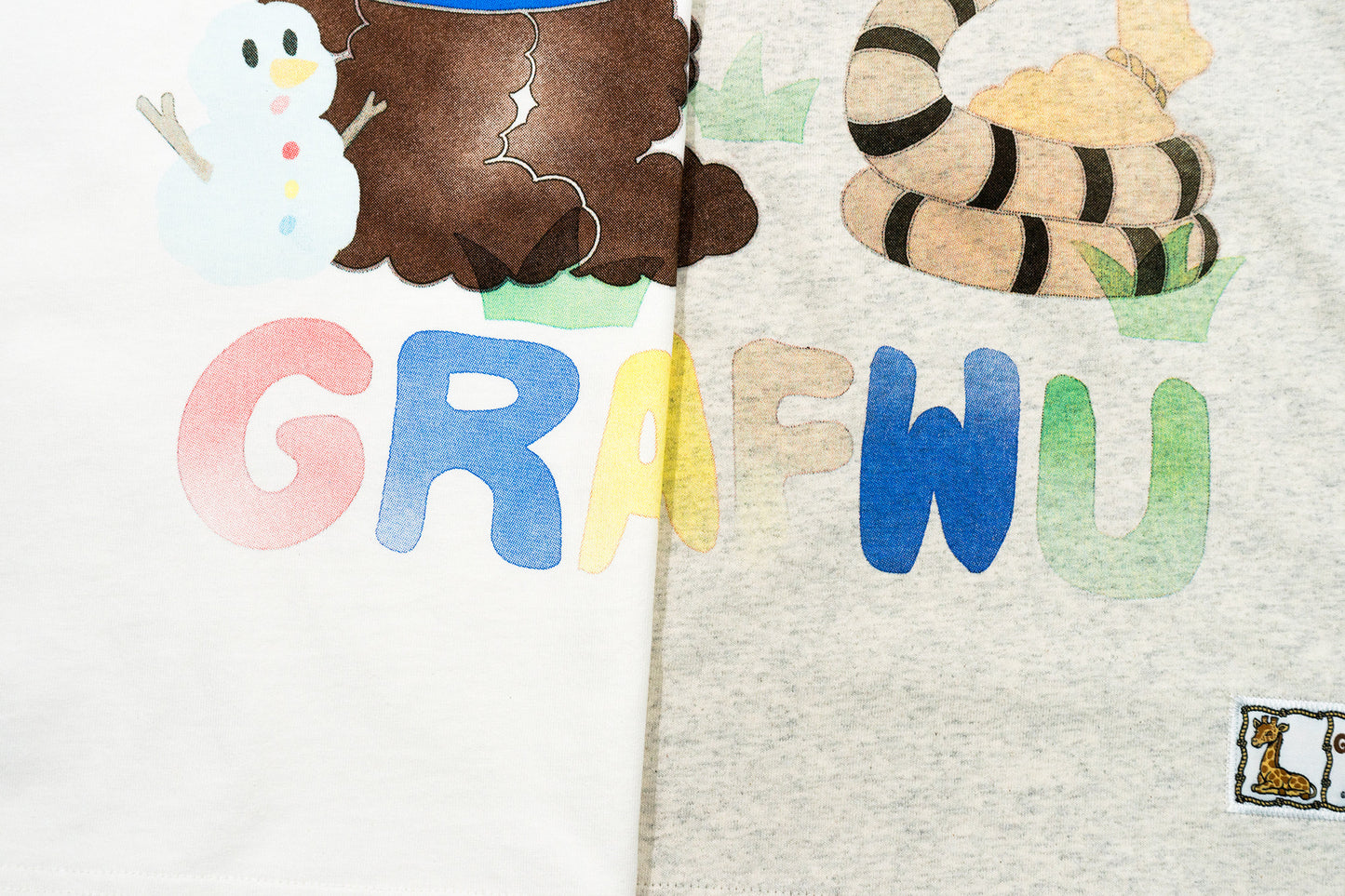GRAF&WU【Giraffe Fable】Farmer Bear and Snake Streetwear Cool Touch T-Shirt