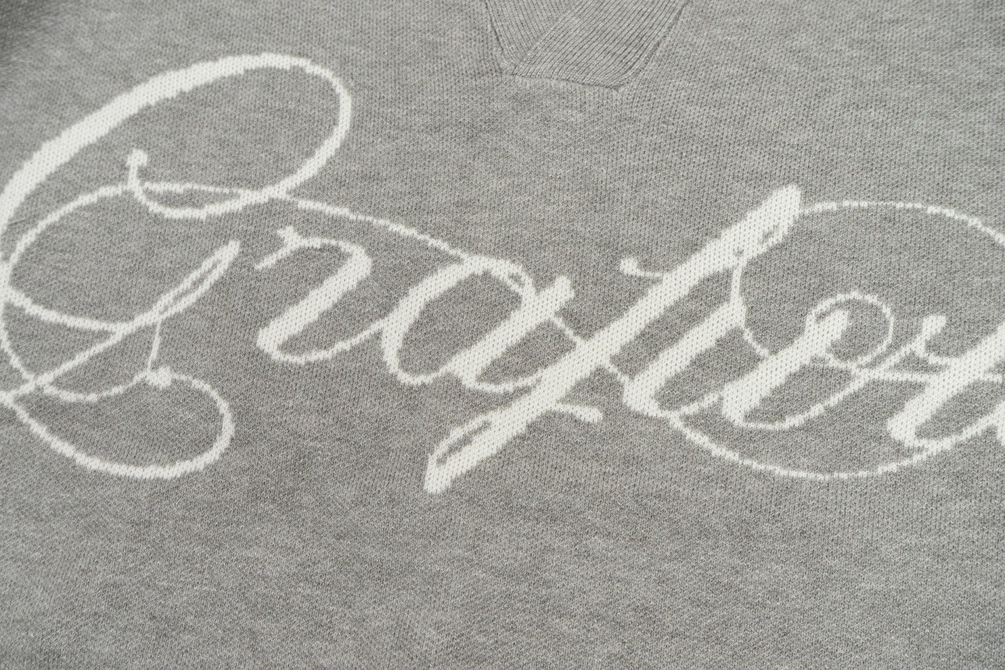 GRAF&WU Brand Letter Design Polo Collar Cozy Sweater