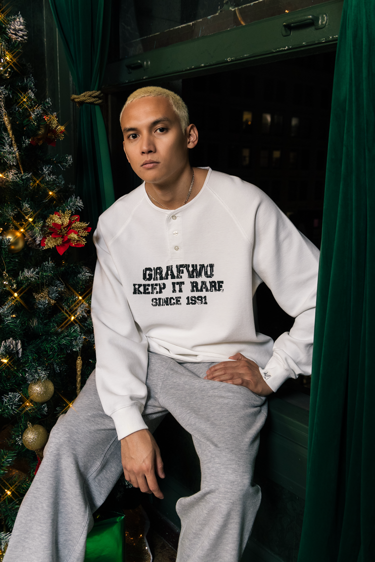 GRAF&WU Vintage Letter Cotton Henley Collar Long-sleeve Shirt