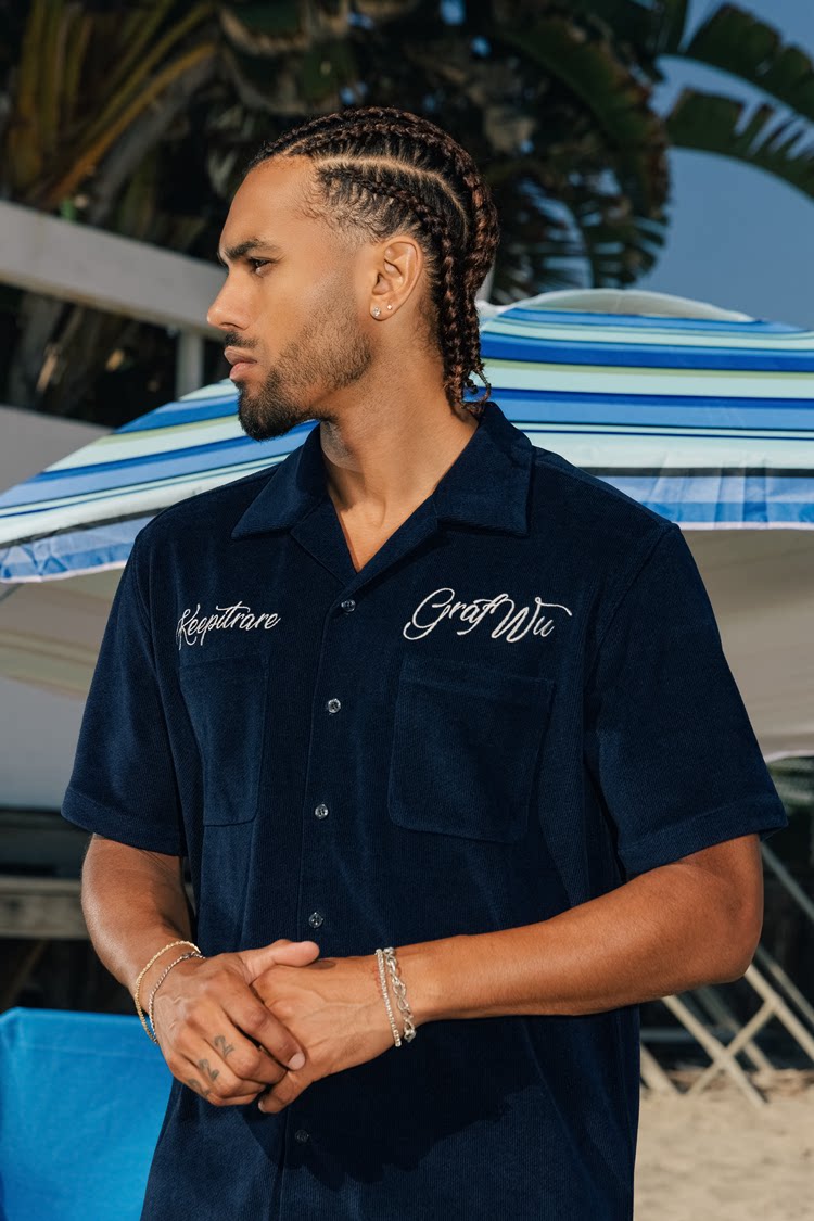 GRAF&WU Towel Striped Embroidered Cursive Keep It Rare Vacation Style T-shirt