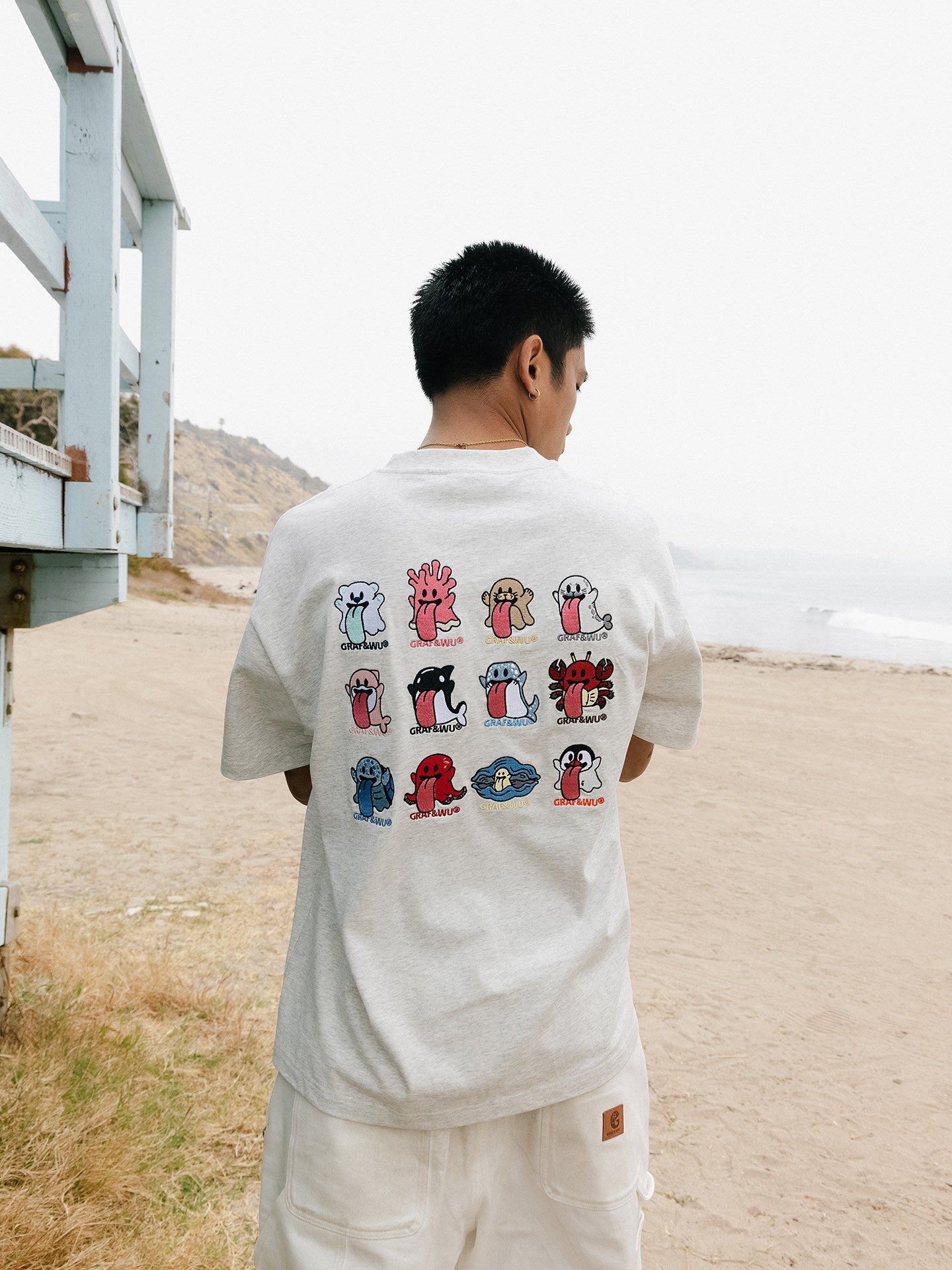 GRAF&WU 12 Ocean Cute Ghost Character Embroidered T-Shirts