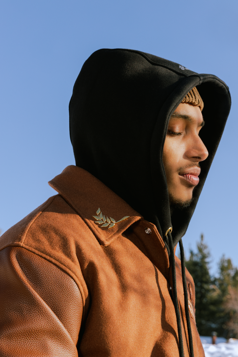 GRAF&WU Giraffe Embroidery Leather Sleeve Thick Jacket