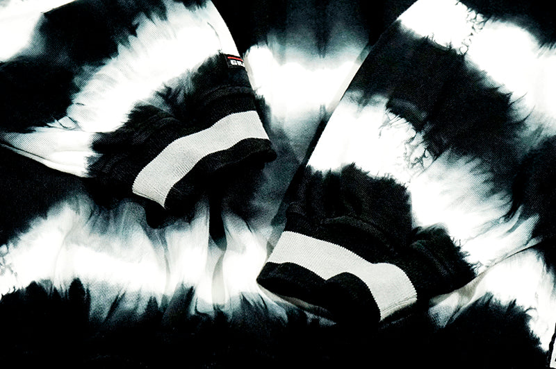 GRAF&WU Handmade Tie-dye V-neck Oversize Pullover Sweatshirt