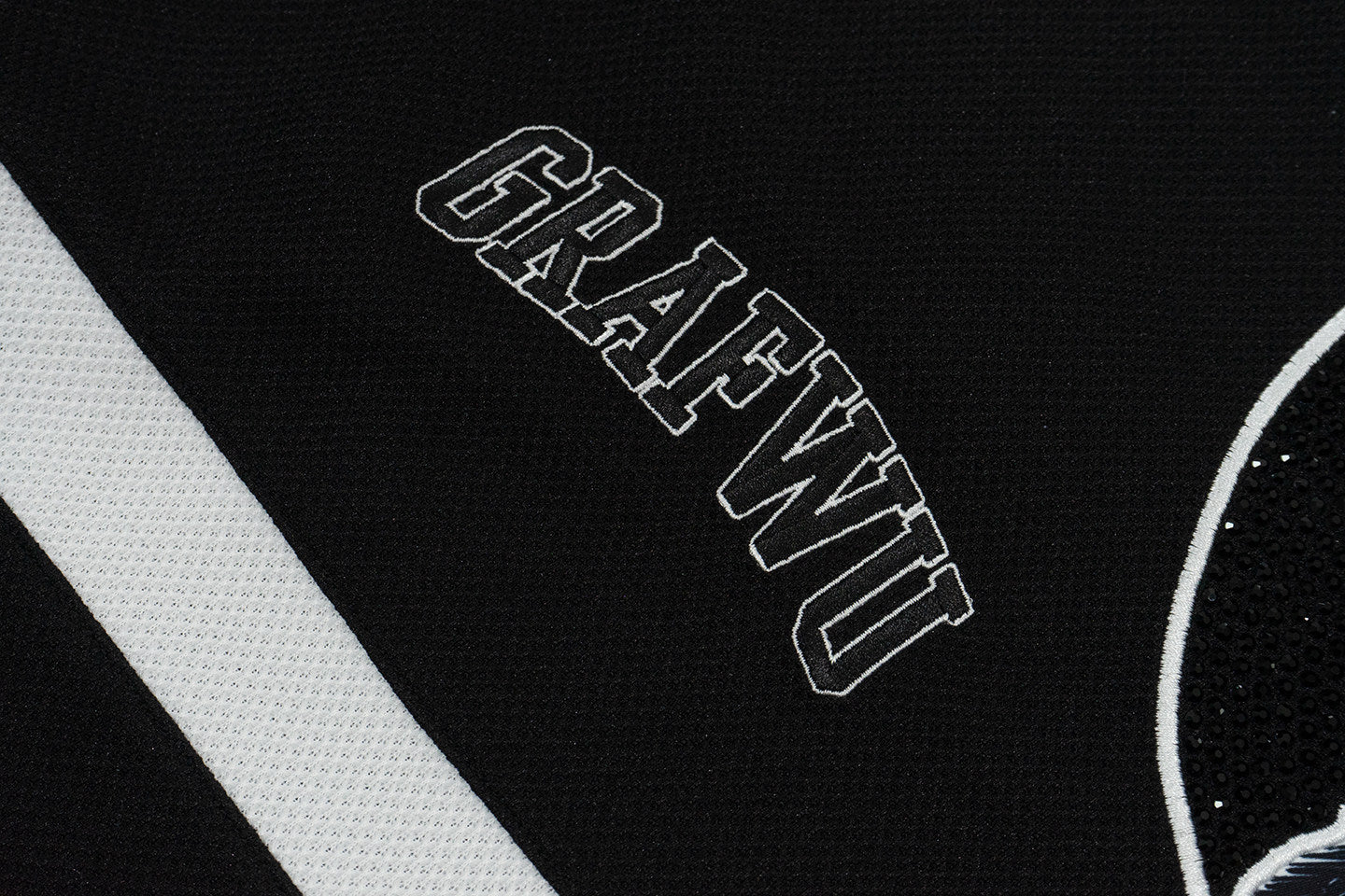 GRAF&WU Giraffe Angel Embroidered Rhinestone Thick Ice Hockey Jersey