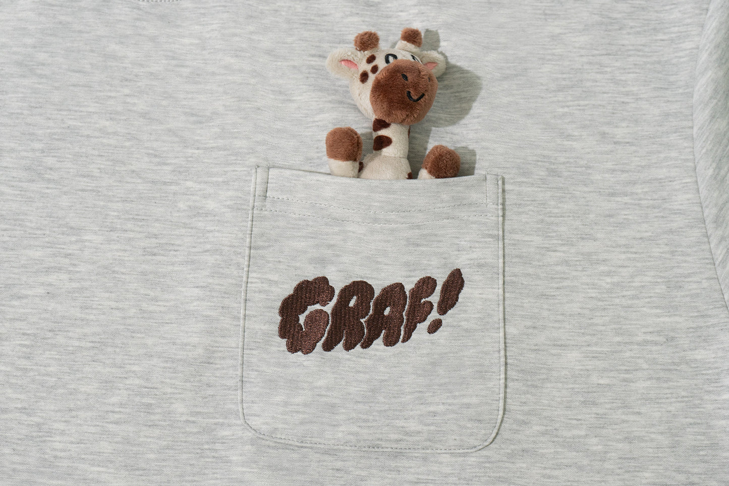 GRAF&WU Pocket Plush Doll Giraffe Angel Cute Ghost Characters Design T-Shirt