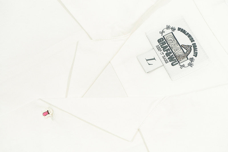 GRAF&WU Fun Button Embroidered Patch Vacation Polo T-shirt