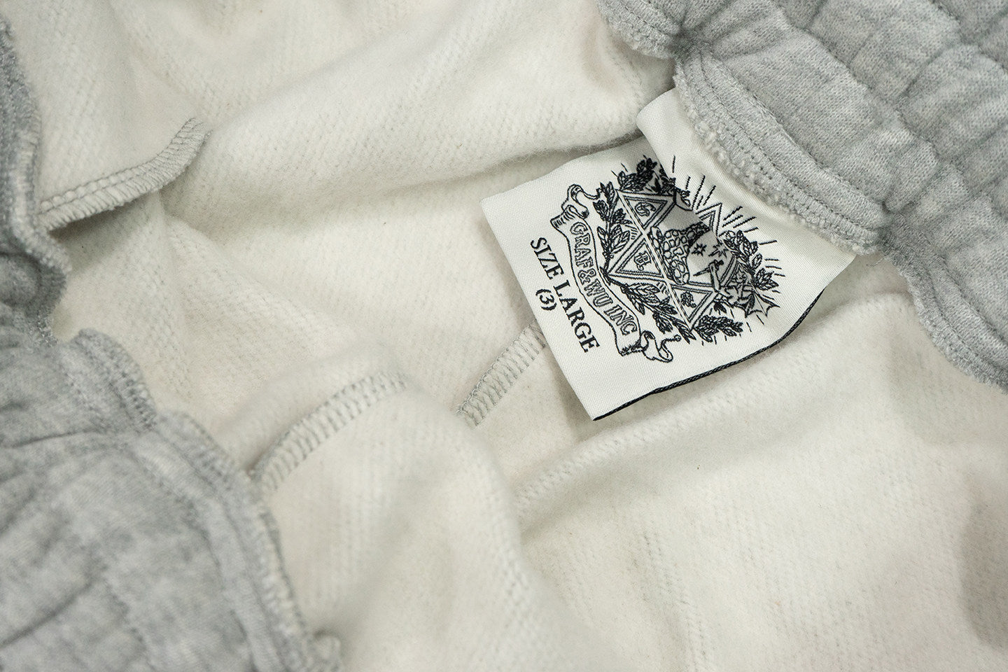 GRAF&WU Vintage Badge Graphic Oversize Sweatpants