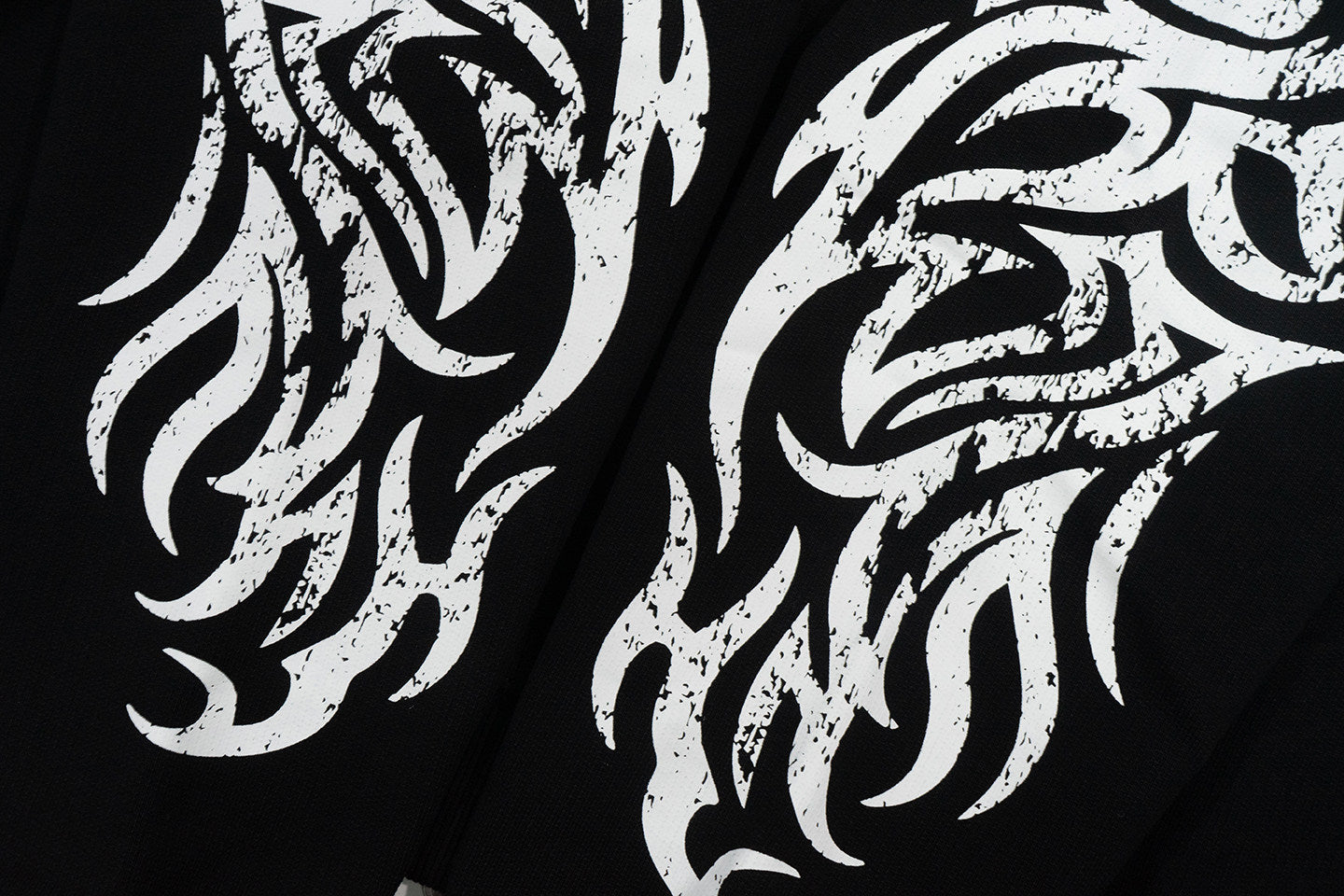 GRAF&WU Dragon Horse Print Retro Letter Graphic Hoodie