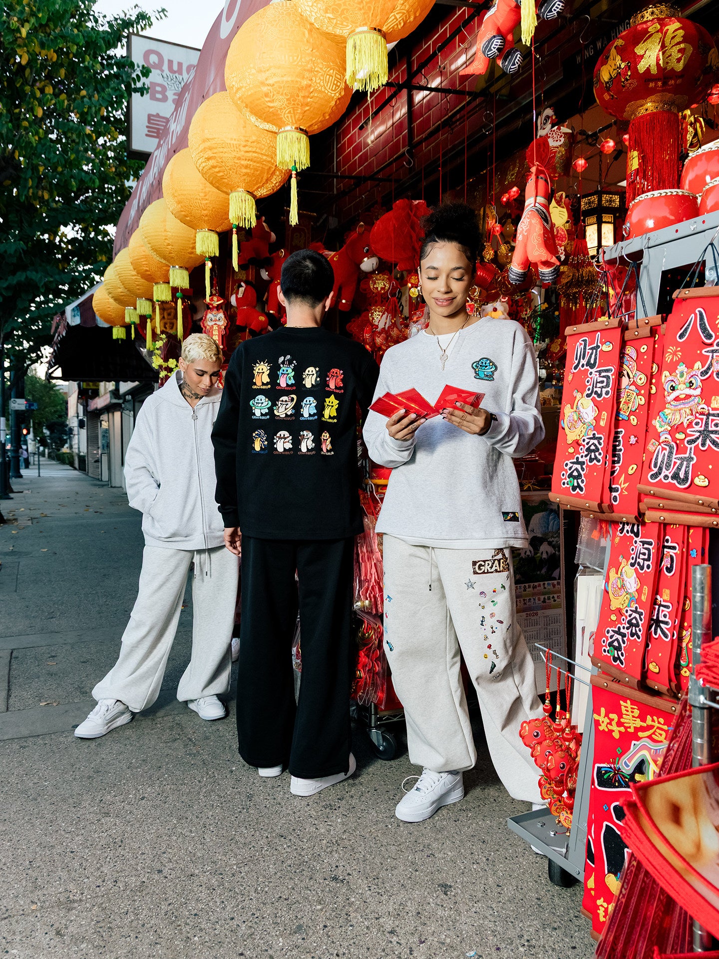 GRAF&WU Solar System Planet Cute Ghost Embroidered Zip-up Hoodie