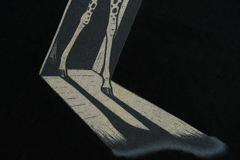 GRAFWU Giraffe In The Black Room Poem T-Shirts